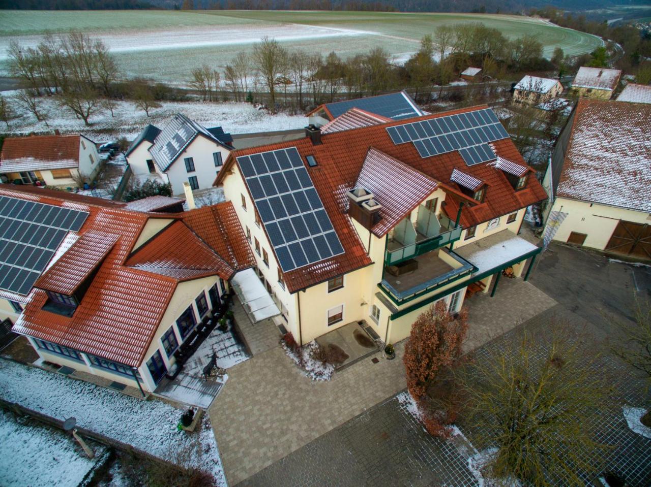 Gasthof Zum Hirschen Beilngries Exterior foto